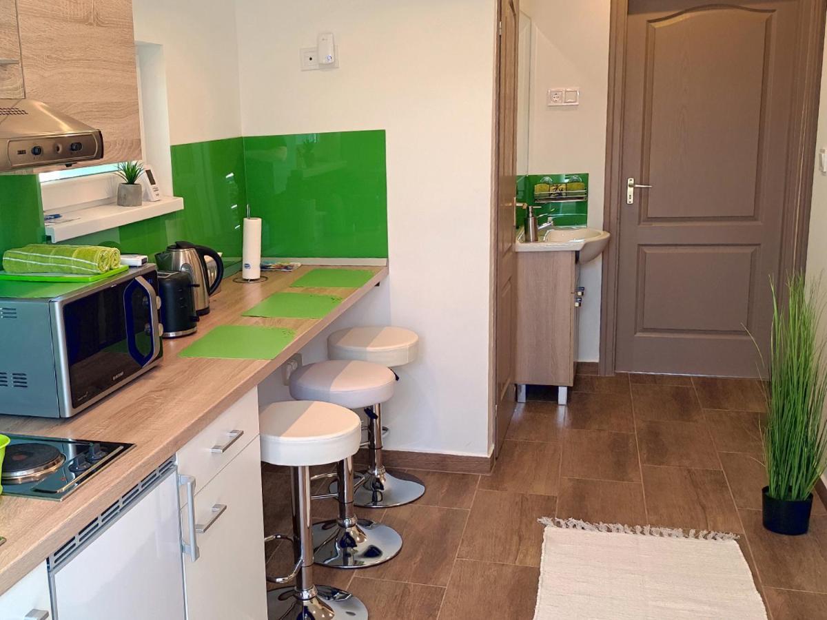 White Stone Apartman Hajdúszoboszló Dış mekan fotoğraf
