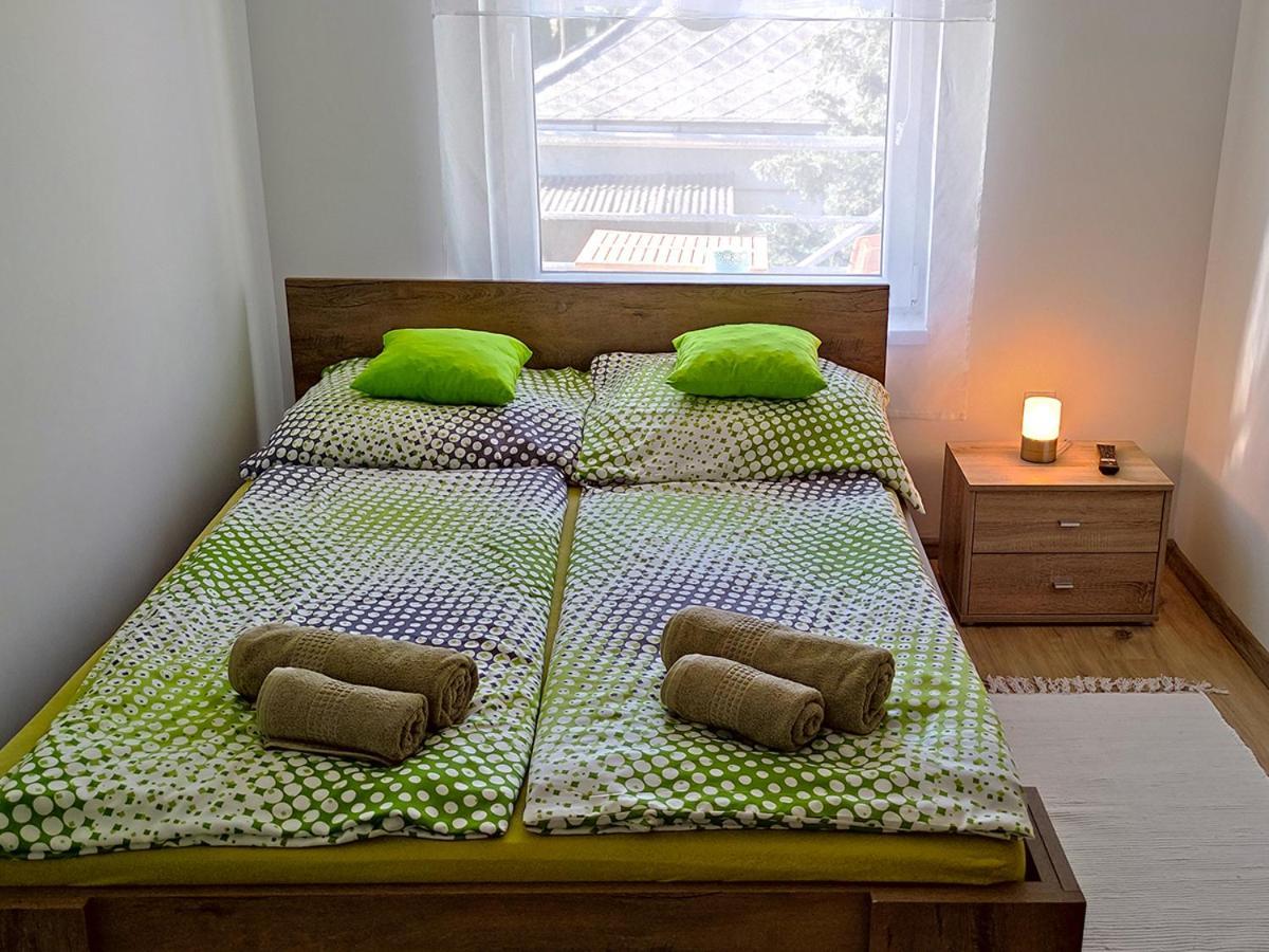 White Stone Apartman Hajdúszoboszló Dış mekan fotoğraf