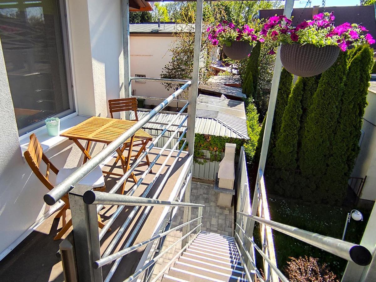 White Stone Apartman Hajdúszoboszló Dış mekan fotoğraf