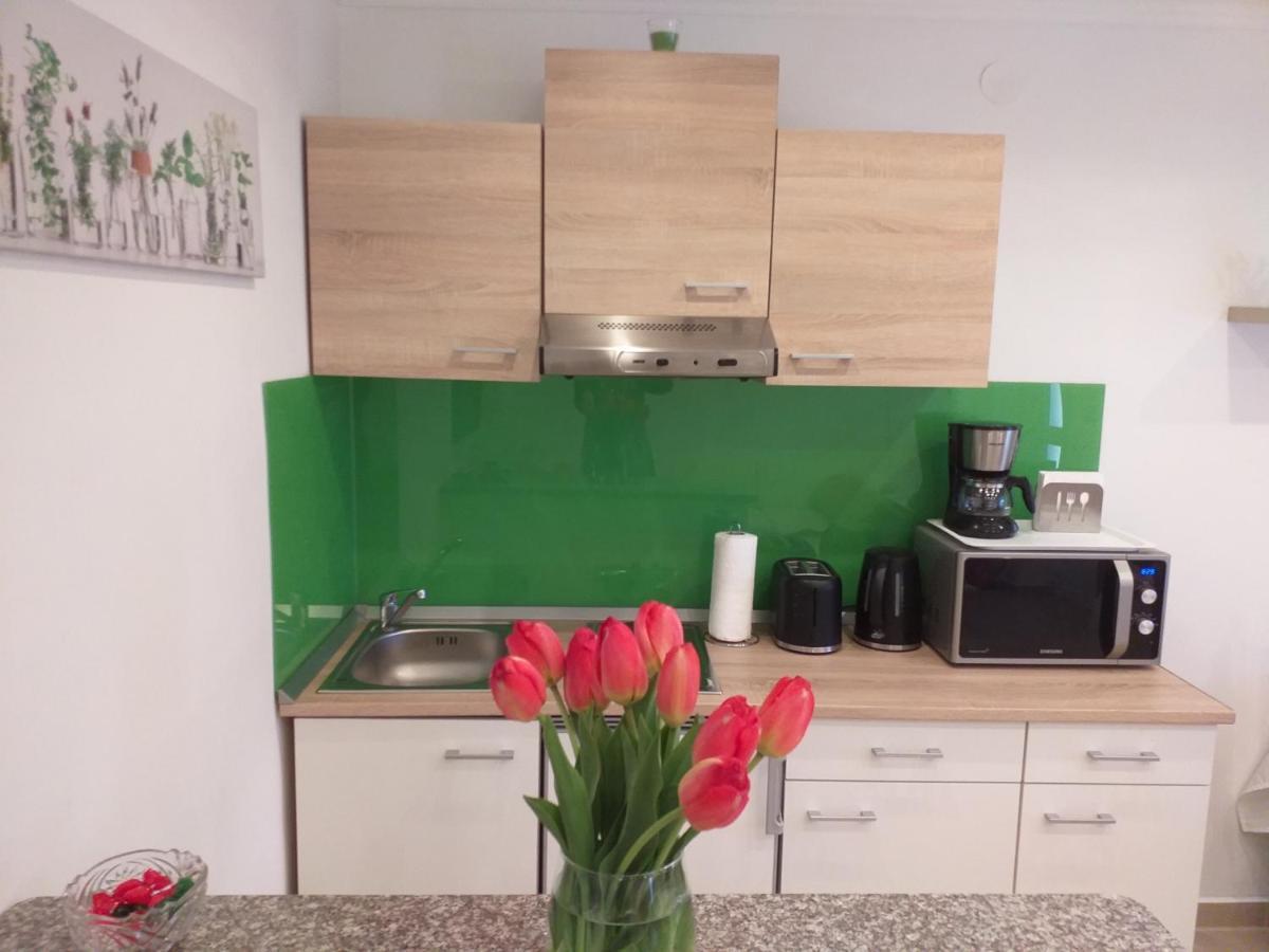 White Stone Apartman Hajdúszoboszló Dış mekan fotoğraf