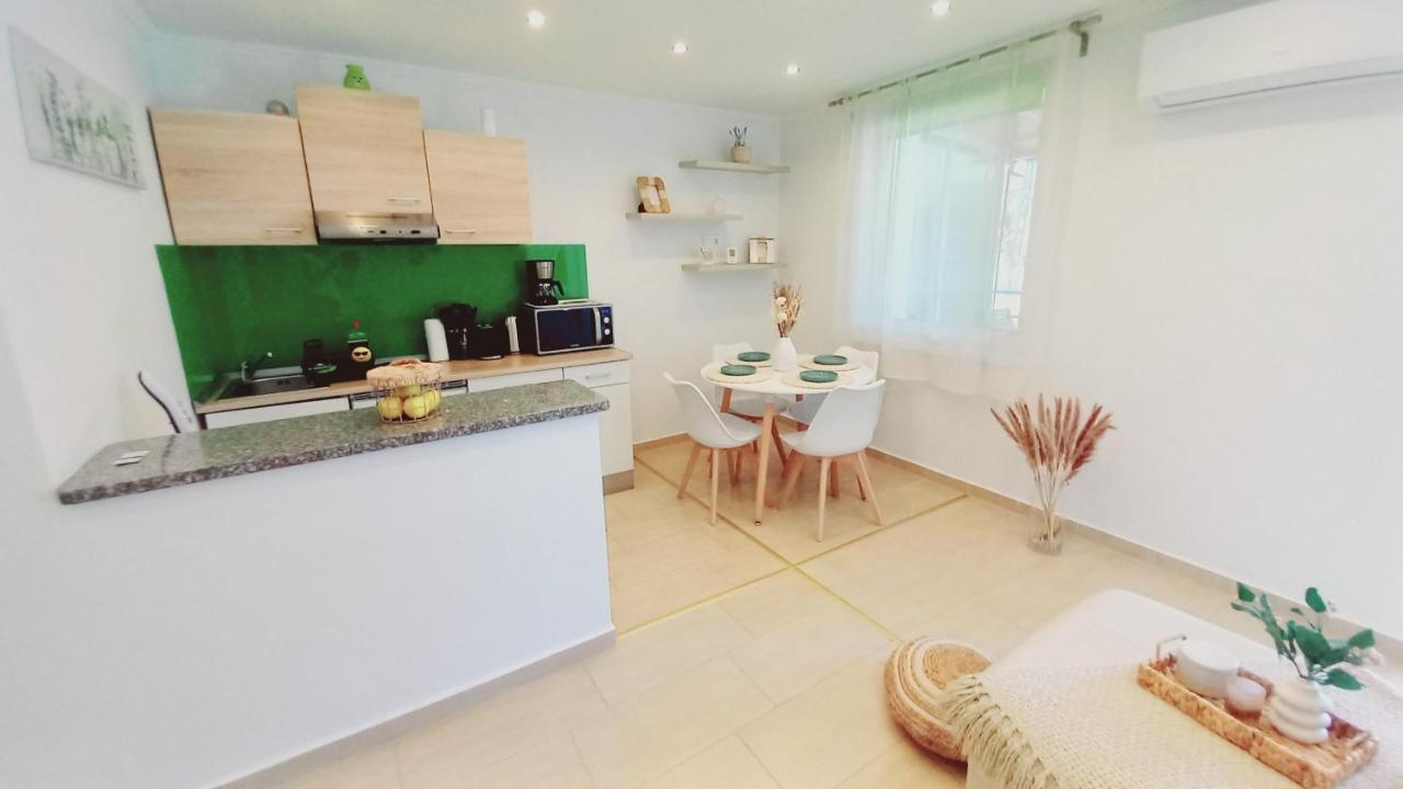 White Stone Apartman Hajdúszoboszló Dış mekan fotoğraf