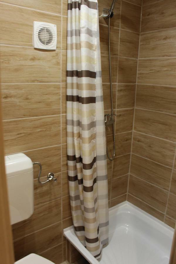 White Stone Apartman Hajdúszoboszló Dış mekan fotoğraf